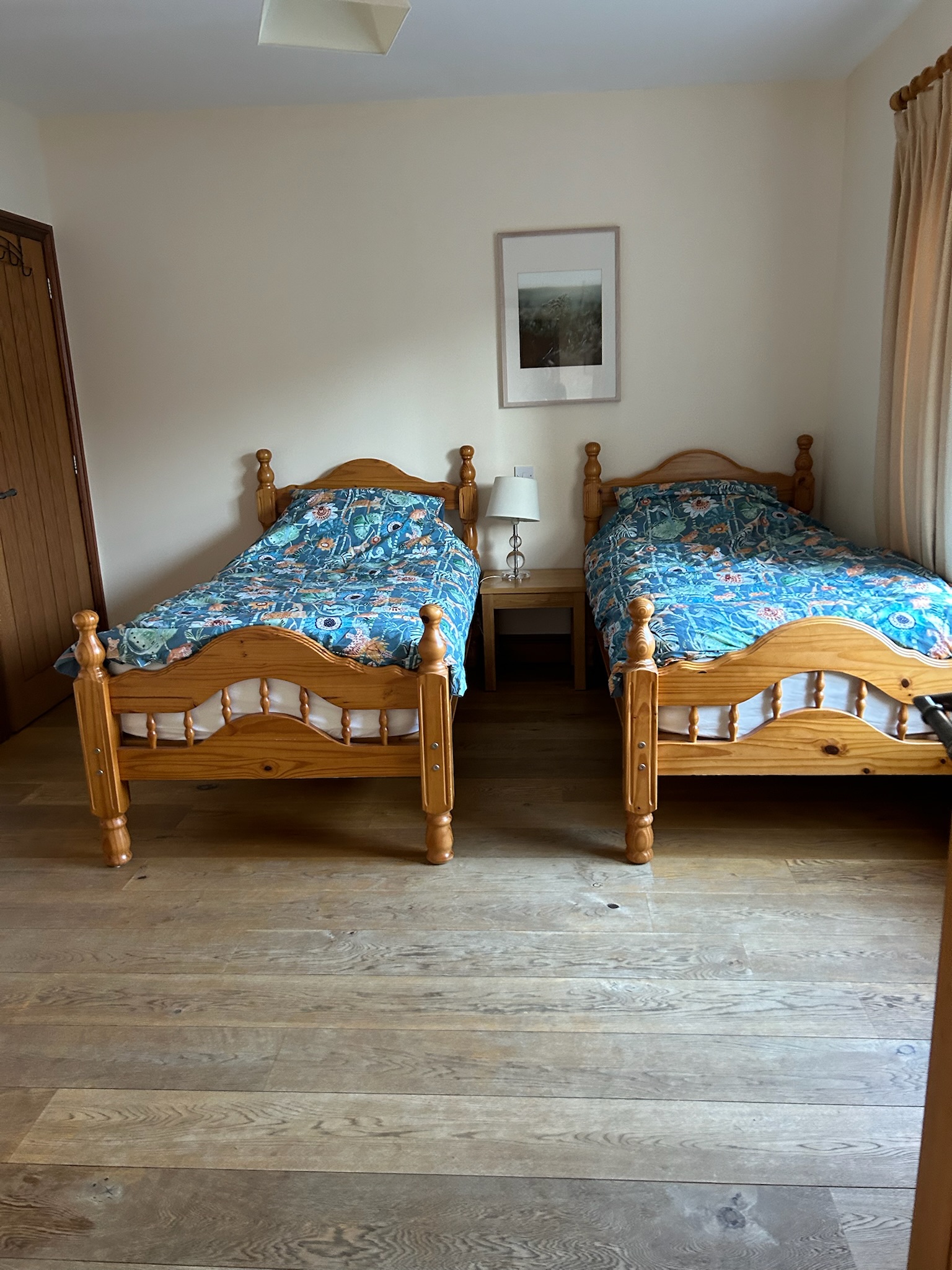 Buffers End Downstairs Twin Room