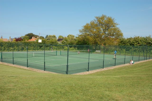 Path from Staithe to the dunes